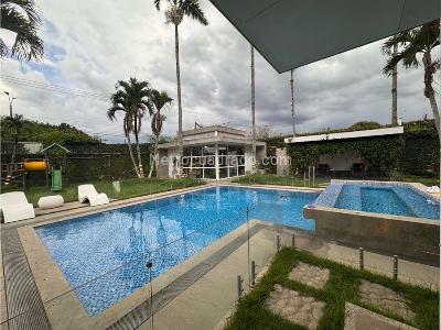 Casa de 5 alcobas en venta en La Viga, Cali, 1600 m² · foto 3 de 11