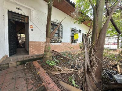 Casa de 4 alcobas en venta en San Fernando Viejo, Cali, 250 m² · foto 2 de 13