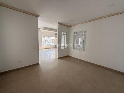 Casa de 3 alcobas en venta en Ciudad Jardin, Cali, 300 m² · foto 3 de 13