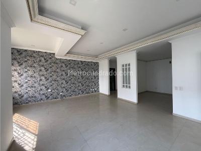 Casa de 3 alcobas en venta en Ciudad Jardin, Cali, 300 m² · foto 5 de 13