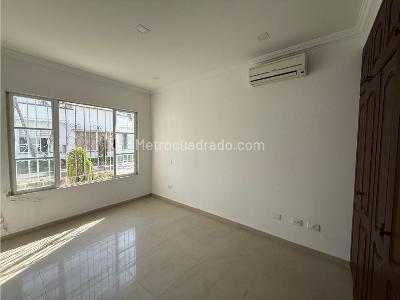 Casa de 3 alcobas en venta en Ciudad Jardin, Cali, 300 m² · foto 9 de 13