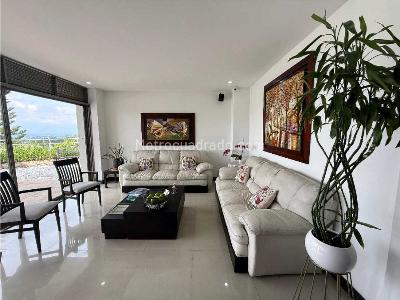 Casa de 5 alcobas en venta en Dapa, Cali, 1728 m² · foto 6 de 17