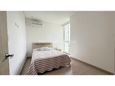 Apartamento de 3 alcobas en venta en Ciudad Jardin / Comuna 22, Cali, 131 m² · foto 13 de 16