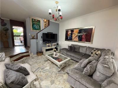 Casa de 3 alcobas en venta en El Ingenio, Cali, 230 m² · foto 2 de 20
