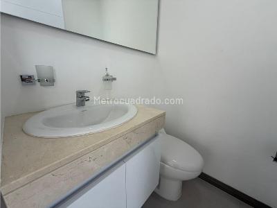 Apartamento de 3 alcobas en venta en Guadalupe, Cali, 101 m² · foto 9 de 20