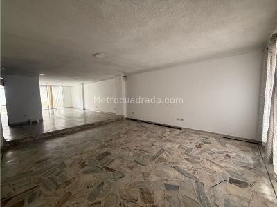Casa de 4 alcobas en venta en Camino Real, Cali, 298 m² · foto 3 de 20