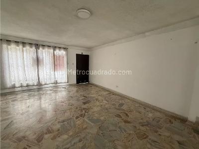 Casa de 4 alcobas en venta en Camino Real, Cali, 298 m² · foto 4 de 20