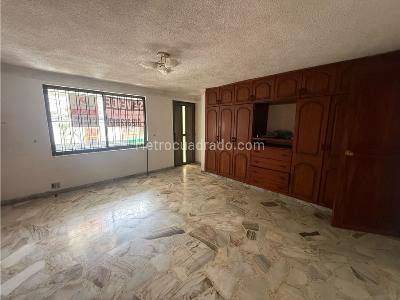 Casa de 4 alcobas en venta en Camino Real, Cali, 298 m² · foto 14 de 20
