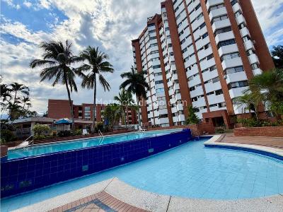 Apartamento de 4 alcobas en venta en Quintas De Don Simon, Cali, 169 m² · foto 2 de 20