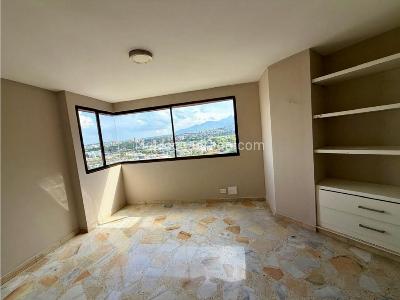 Apartamento de 4 alcobas en venta en Quintas De Don Simon, Cali, 169 m² · foto 3 de 20