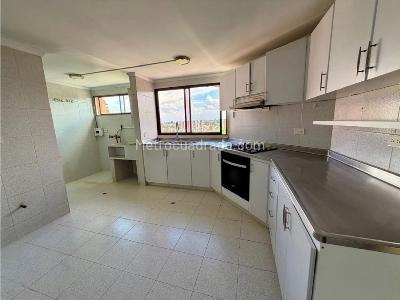 Apartamento de 4 alcobas en venta en Quintas De Don Simon, Cali, 169 m² · foto 10 de 20