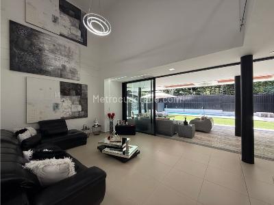 Casa de 3 alcobas en venta en Pance, Cali, 490 m² · foto 2 de 20