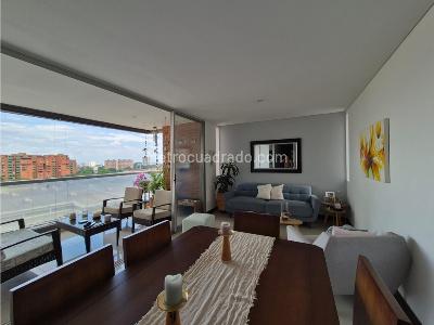 Apartamento en venta en Chipichape, Cali · foto 2 de 16