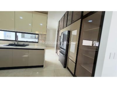 Apartamento de 3 alcobas en venta en Santa Teresita, Cali, 248 m² · foto 3 de 7