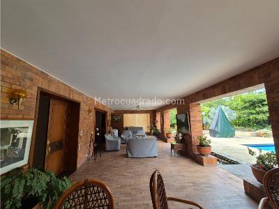 Casa de 3 alcobas en venta en Pance, Cali · foto 2 de 20