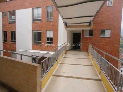 Apartamento de 2 alcobas en venta en Santa Teresita, Cali, 156 m² · foto 5 de 17