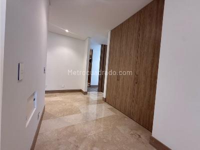 Apartamento de 3 alcobas en venta en Normandia, Cali, 181 m² · foto 8 de 19