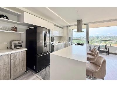 Apartamento de 3 alcobas en venta en Ciudad Jardin, Cali, 147 m² · foto 3 de 9