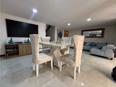 Casa de 4 alcobas en venta en Santa Isabel, Cali, 271 m² · foto 2 de 14