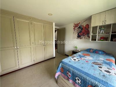 Casa de 4 alcobas en venta en Santa Isabel, Cali, 271 m² · foto 12 de 14