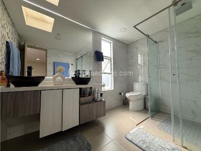 Casa de 4 alcobas en venta en Santa Isabel, Cali, 271 m² · foto 13 de 14