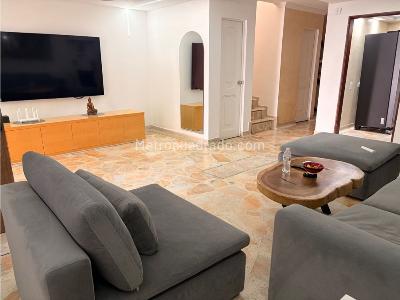 Casa de 3 alcobas en venta en Ciudad 2000, Cali, 142 m² · foto 4 de 5