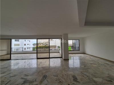 Apartamento de 5 alcobas en venta en Santa Teresita, Cali, 270 m² · foto 5 de 19