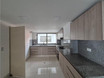 Apartamento de 5 alcobas en venta en Santa Teresita, Cali, 270 m² · foto 7 de 19