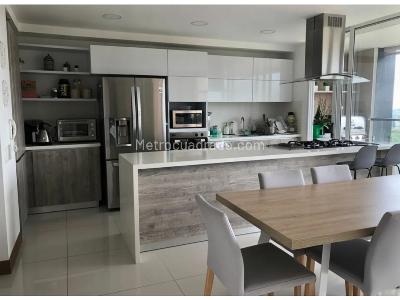 Apartamento de 3 alcobas en venta en Ciudad Jardin, Cali, 147 m² · foto 3 de 9