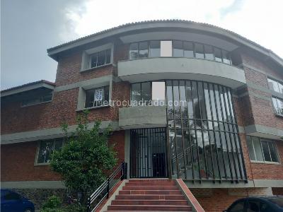 Office for rent in Santa Monica Residencial, Cali