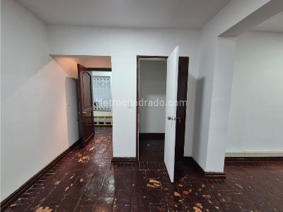 Casa de 5 alcobas en venta en Versalles, Cali, 461 m² · foto 13 de 20