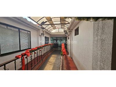 Casa de 5 alcobas en venta en San Vicente, Cali, 755 m² · foto 17 de 20