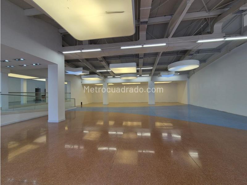 Local Comercial en Arriendo, Santa Monica, Cali - Más