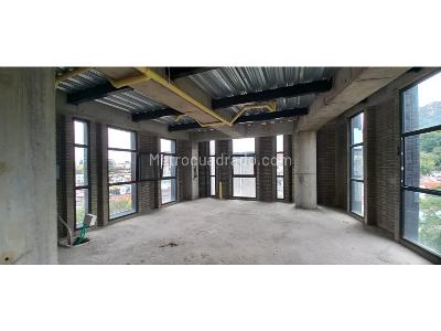 Local Comercial en Arriendo, Granada, Cali