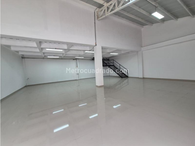 Local Comercial en Arriendo, Belisario Caicedo, Cali - Más