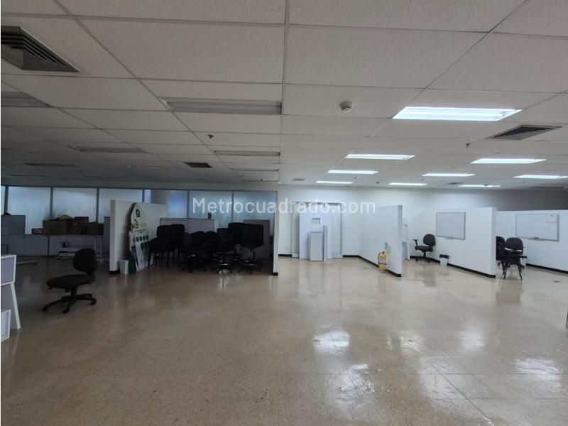 Oficina en Arriendo, Santa Monica, Cali - Más