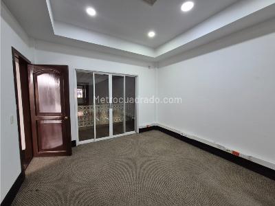 Casa de 5 alcobas en venta en Versalles, Cali, 461 m² · foto 19 de 20