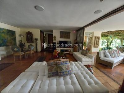 Casa de 5 alcobas en venta en El Saladito, Cali, 800 m² · foto 16 de 20