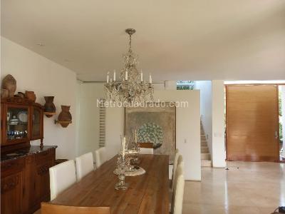 Casa de 3 alcobas en venta en Ciudad Jardin, Cali, 481 m² · foto 12 de 20