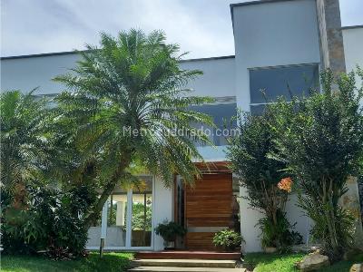Casa de 3 alcobas en venta en Ciudad Jardin, Cali, 481 m² · foto 2 de 20