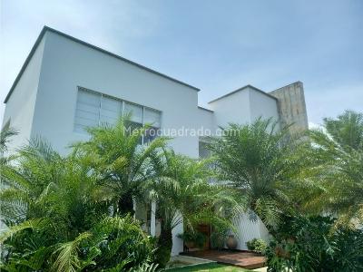 Casa de 3 alcobas en venta en Ciudad Jardin, Cali, 481 m² · foto 3 de 20