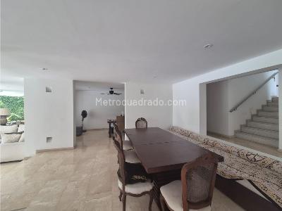 Casa de 5 alcobas en venta en Ciudad Jardin, Cali, 950 m² · foto 11 de 20