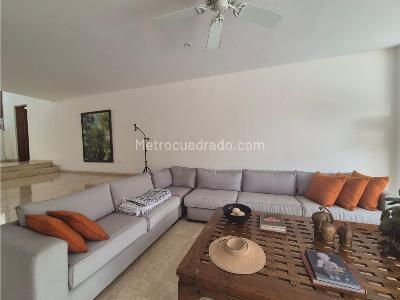 Casa de 5 alcobas en venta en Ciudad Jardin, Cali, 950 m² · foto 8 de 20