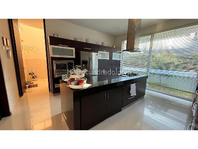 Casa de 4 alcobas en venta en Ciudad Jardin, Cali, 1700 m² · foto 8 de 20