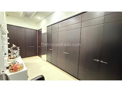 Casa de 4 alcobas en venta en Ciudad Jardin, Cali, 1700 m² · foto 13 de 20