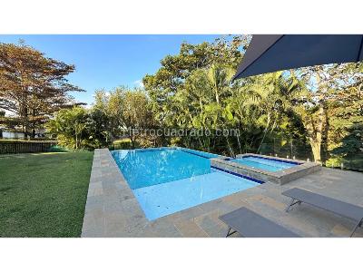 Casa de 4 alcobas en venta en Ciudad Jardin, Cali, 1700 m² · foto 20 de 20