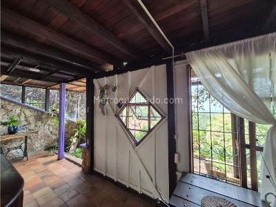 Casa de 5 alcobas en venta en La Reforma, Cali, 1518 m² · foto 10 de 20