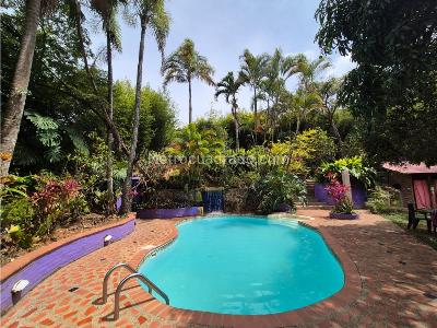 Casa de 5 alcobas en venta en La Reforma, Cali, 1518 m² · foto 13 de 20