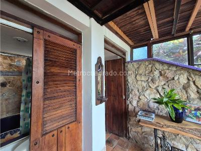 Casa de 5 alcobas en venta en La Reforma, Cali, 1518 m² · foto 14 de 20