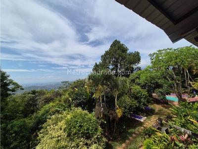 Casa de 5 alcobas en venta en La Reforma, Cali, 1518 m² · foto 3 de 20